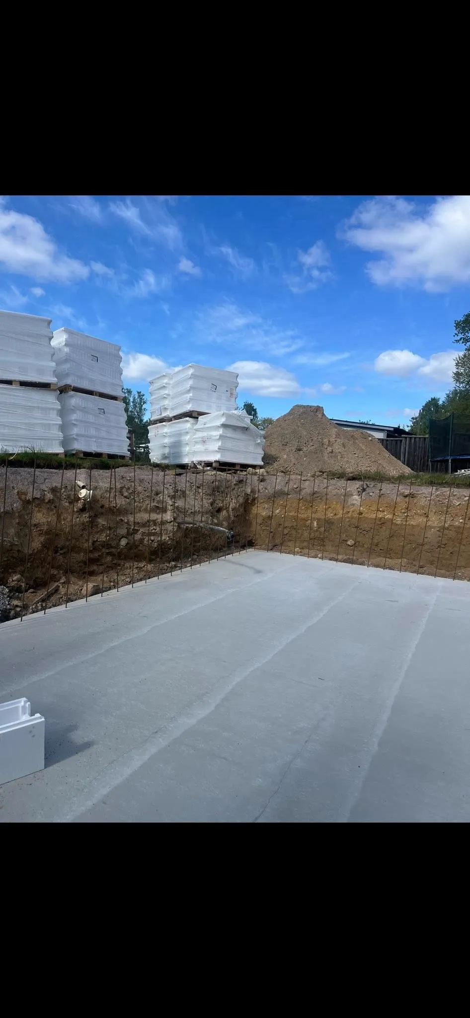 Poolstomme och väggmontage